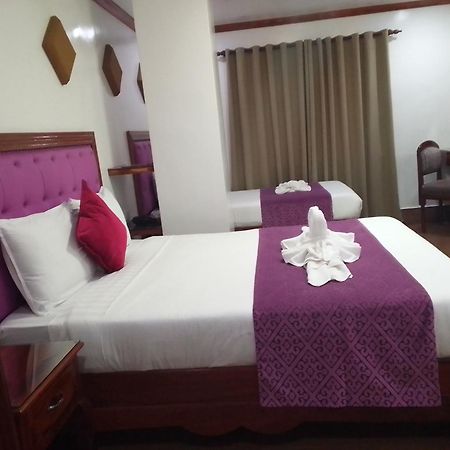 Cln Boutique Hotel 따끌로반 외부 사진