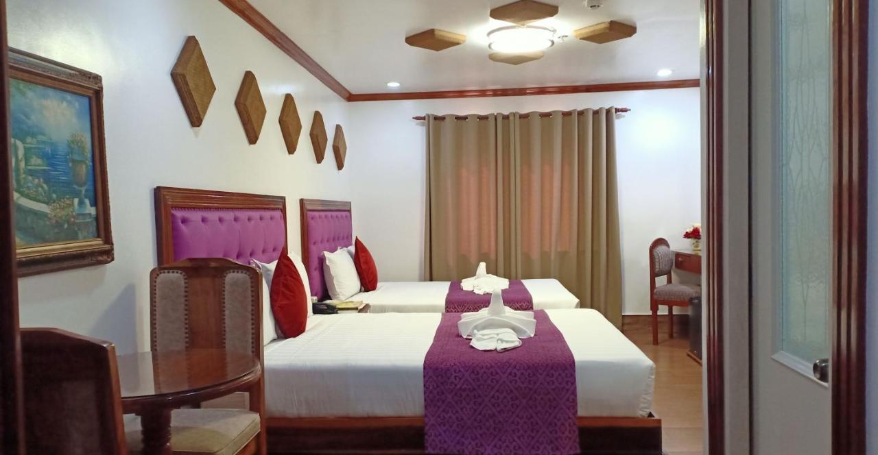 Cln Boutique Hotel 따끌로반 외부 사진