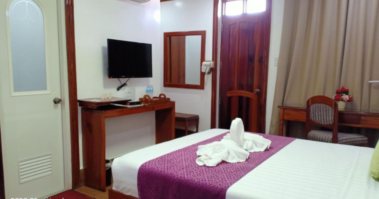 Cln Boutique Hotel 따끌로반 외부 사진