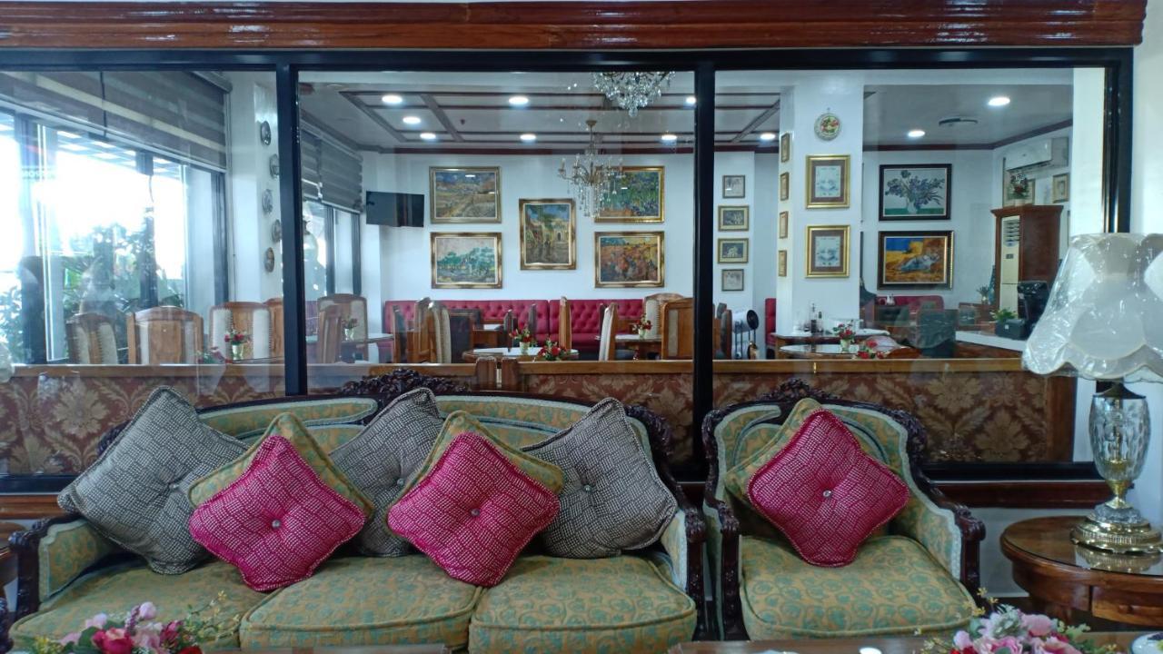 Cln Boutique Hotel 따끌로반 외부 사진