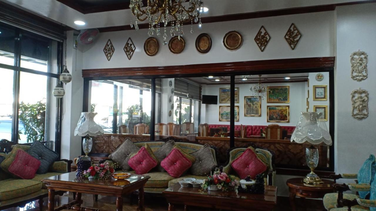 Cln Boutique Hotel 따끌로반 외부 사진