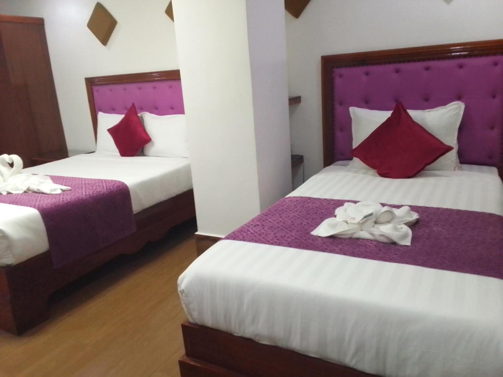 Cln Boutique Hotel 따끌로반 외부 사진