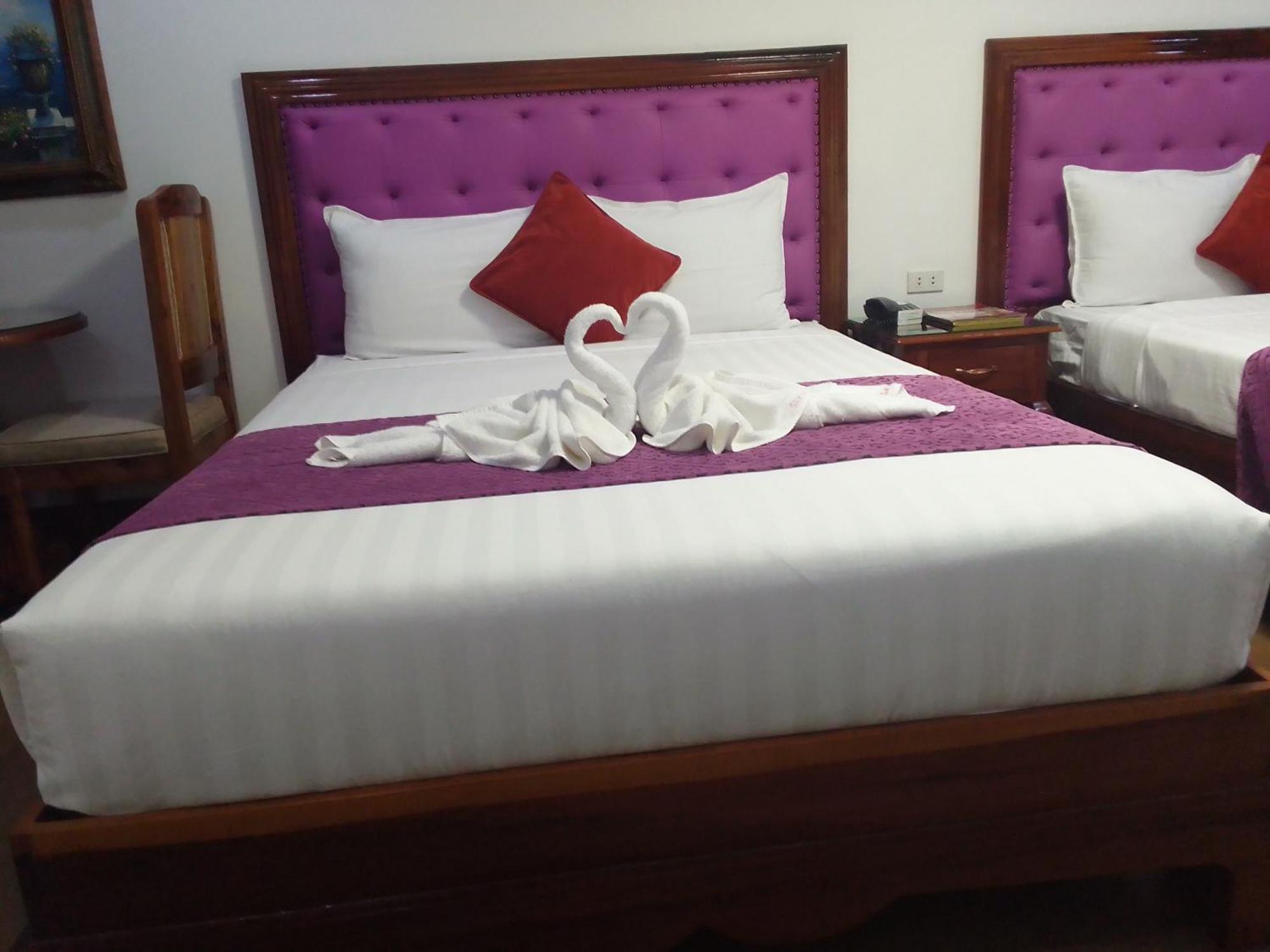 Cln Boutique Hotel 따끌로반 외부 사진